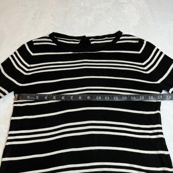 Women's Crewneck Stripe Knit Top Size XS Button Back Lightweight Casual Neutral - Picture 4 of 6